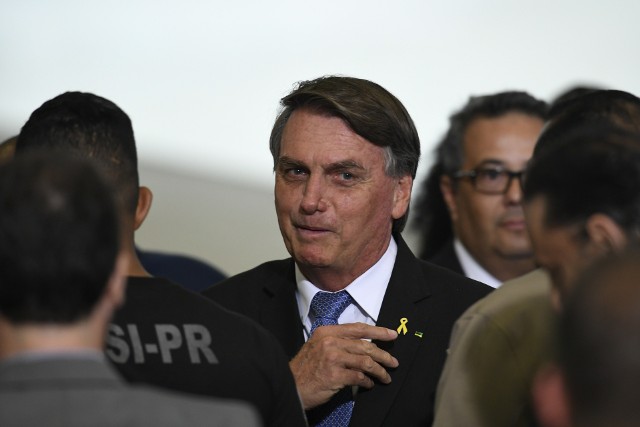 Brazylijska opozycja nie zostawia suchej nitki na prezydencie kraju, który zwlekał z zakupem szczepionek przeciwko koronawirusowi, ale nie nie żałował środków na zakup viagry dla wojska