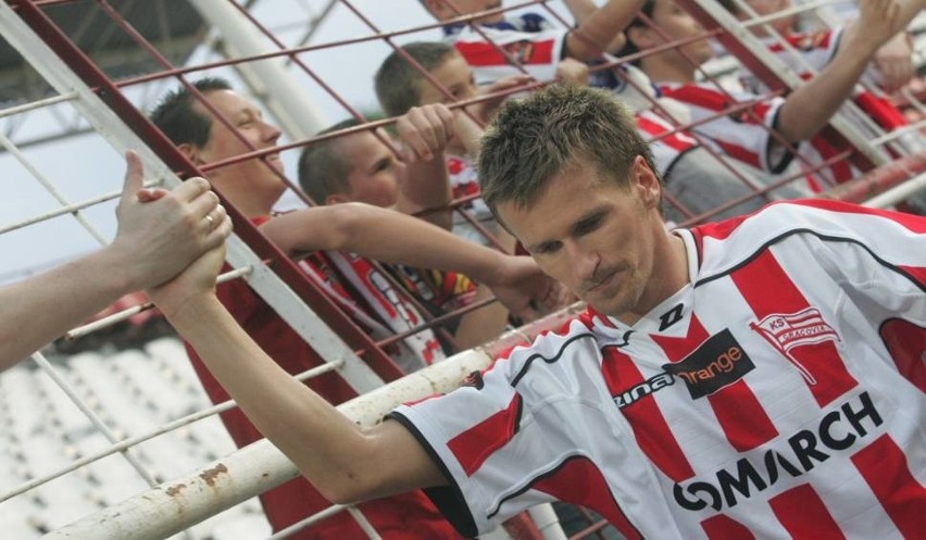 Krzysztof Przytuła. Grał w Cracovii w latach 2004 - 2006. W...