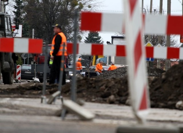 Na wybranych skrzyżowaniach w mieście nie będzie działać lub będzie montowana sygnalizacja świetlna. Dotyczy to m.in. os. Dziesięciny, Mickiewicza czy Białostoczek.