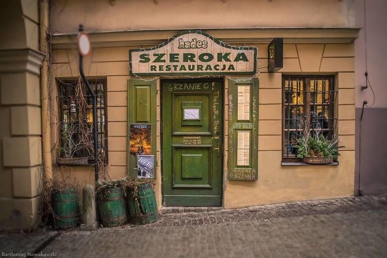 W Hades Szeroka - Swingin’ Old City - retro potańcówka...