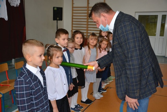 Pierwszaki ze szkoły w Przyłęku złożyły w środę, 13 października, ślubowanie.