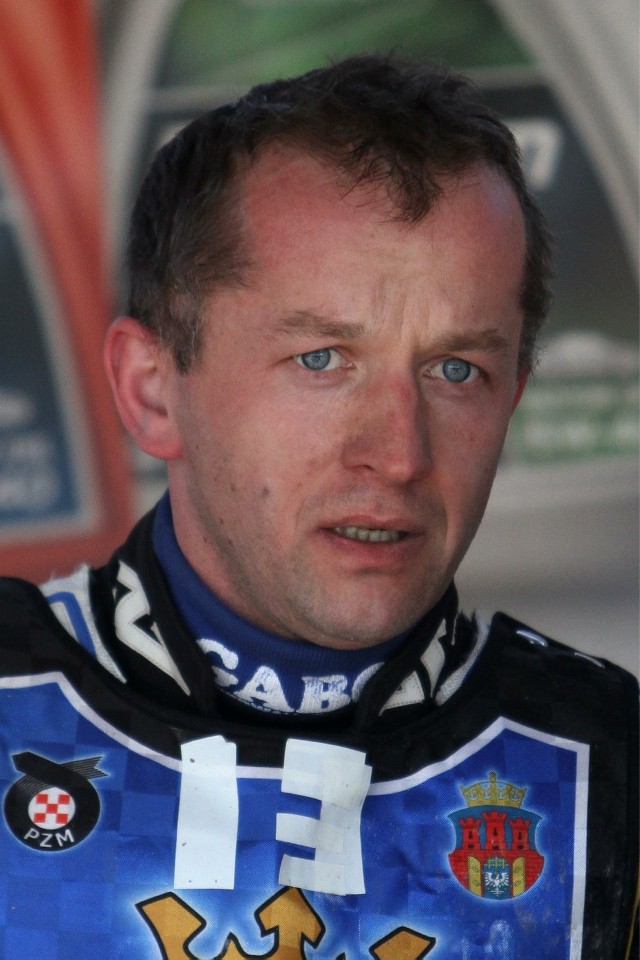 Stanisław Burza w dwóch sezonach był zawodnikiem  Speedway Wandy                                                                                                                                                                                                                                  `                                                                                                                                                                                                                                                                                                         `