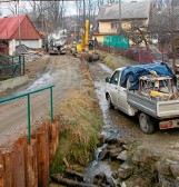 Rozebrali płoty, wykupili grunty i budują drogę