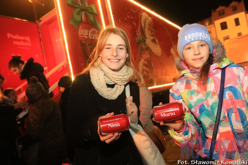 Mikołaj przyjechał do Torunia ciężarówką Coca-Coli