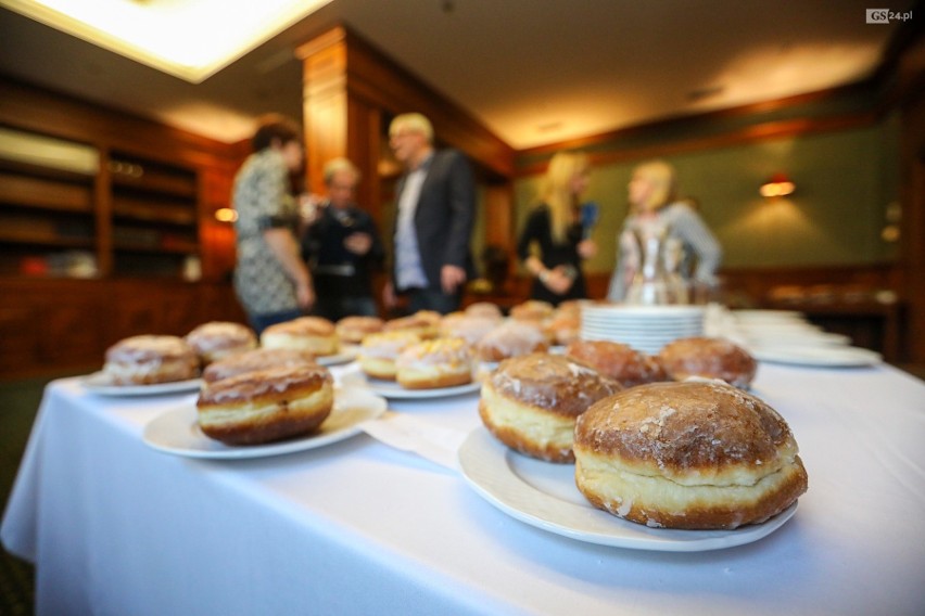 Wielka degustacja. Eksperci oceniali pączki. Gdzie zjemy najlepsze pączki w Szczecinie? [ZDJĘCIA] 