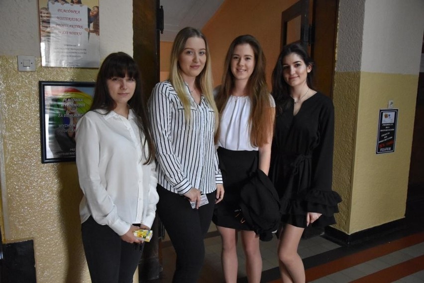 Matura 2018 w Mikołowie. Uczniowie boją się "Ferdydurki"