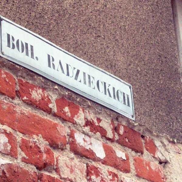 Ulica Bohaterów Radzieckich jest najdłuższa w mieście, przecina centrum. Miasto nie ukrywa, że ze zmianą nazwy byłby problem.