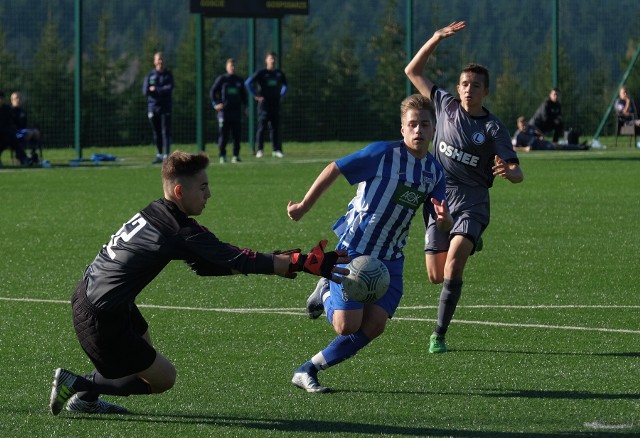 Trwa dwudniowy międzynarodowy turniej do lat 15 Arłamów Cup. W pierwszy meczu Hertha Berlin przegrała z Legią Warszawa 1:2 (1:1).Zobacz także: Arłamów Cup. MSK Zilina - Liverpool FC [ZDJĘCIA]