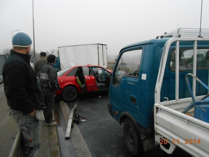 Wypadek w Bytomiu na obwodnicy. Jedna osoba ranna [ZDJĘCIA]