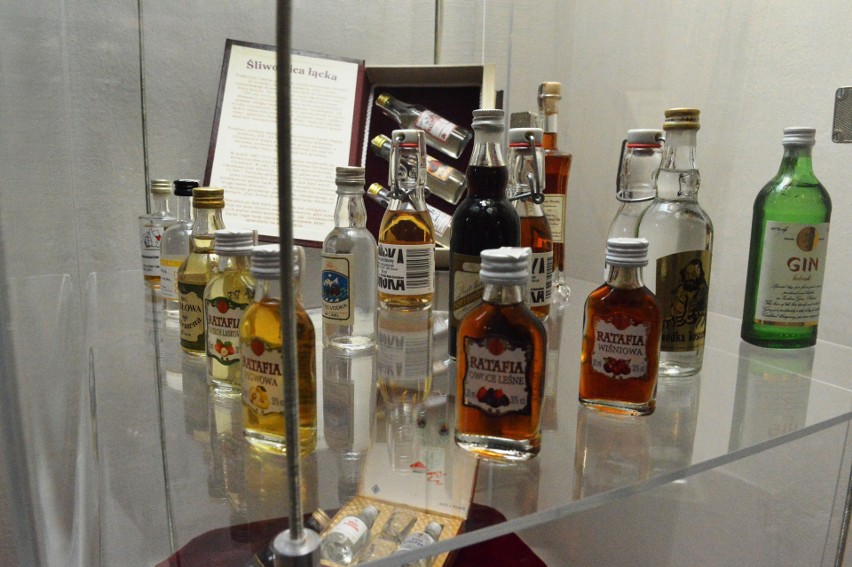 Wstęp na wystawę „Miniaturowe butelki alkoholi polskich...”...