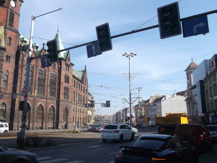 Wrocław: Awaria świateł na skrzyżowaniu Kazimierza Wielkiego i Krupniczej