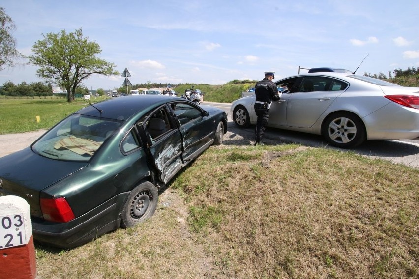 Brzegi. Pościg i zderzenie na siódemce. Kierowca miał ponad 3 promile