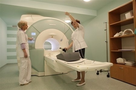 Magnetyczny rezonans jądrowy - przełom w badaniach leków