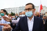 Koronawirus: Premier Mateusz Morawiecki nie wyklucza powrotu ograniczeń i kwarantanny. Minister zdrowia Łukasz Szumowski przerywa urlop