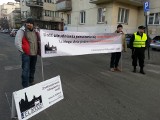 Protest kierowców w Łodzi. Blokada parkingu przy Urzędzie Miasta Łodzi [ZDJĘCIA]