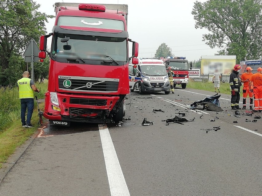 Śmiertelny wypadek na DK 91 we wsi Borki i śmiertelne potrącenie pieszego we wsi Bujnów koło Sieradza