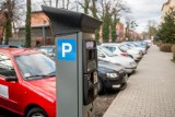 Strefa Płatnego Parkowania w Poznaniu będzie obowiązywała dłużej. Zmiany wprowadzono na prośbę mieszkańców