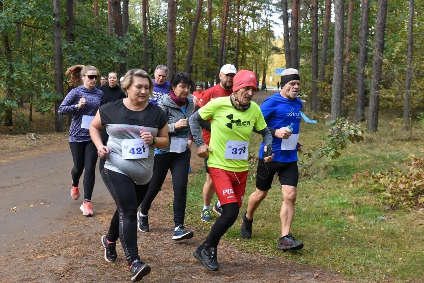 Biegacze w Toruniu pobiegli dla zmarłego kolegi Pawła Hrycza [zdjęcia]