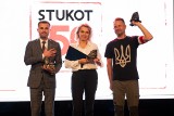 Nagroda Stukot'56 – odgłosy Czerwca. Wręczono statuetki w kształcie okuloka. Znamy laureatów wyjątkowej nagrody