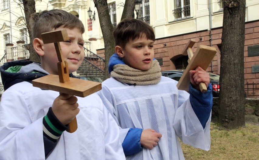 W grudziądzkich parafiach kapłani święcą dziś pokarmy, które...