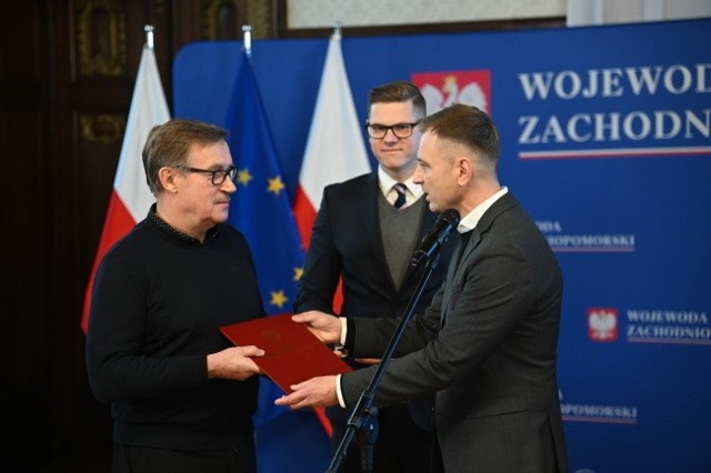 Minister sportu i turystyki Sławomir Nitras przyznał w sobotę w Szczecinie roczne stypendium Mirosławowi Drozdowi