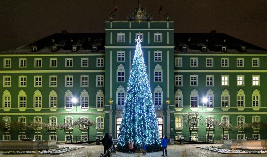 Grudzień w Szczecinie 2021. Na ulicach czuć klimat świąt....