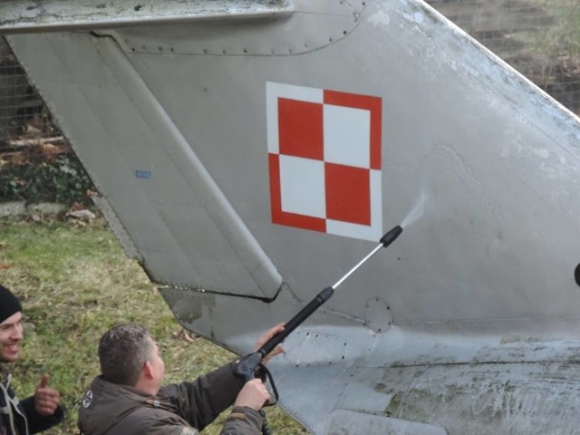 Członkowie Lubuskiej Grupy Eksploracyjnej Nadodrze sobotę, 5 marca spędzili bardzo pracowicie. Zawitali do Lubuskiego Muzeum Wojskowego w Zielonej Górze z/s w Drzonowie, gdzie wykonali ciężką pracę wolontariacką na rzecz muzeum.