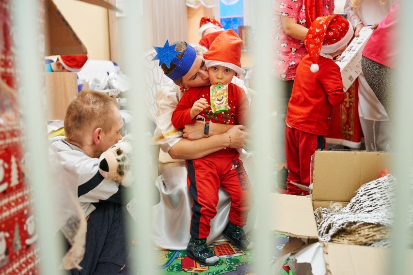 Chłopcom z Domu Pomocy Społecznej w Tarnobrzegu-Mokrzyszowie potrzebna winda. Siostry służebniczki apelują o pomoc w spełnieniu marzenia  