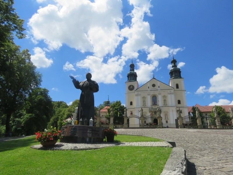 Pielgrzymi wrócili do kalwaryjskiego sanktuarium mimo...