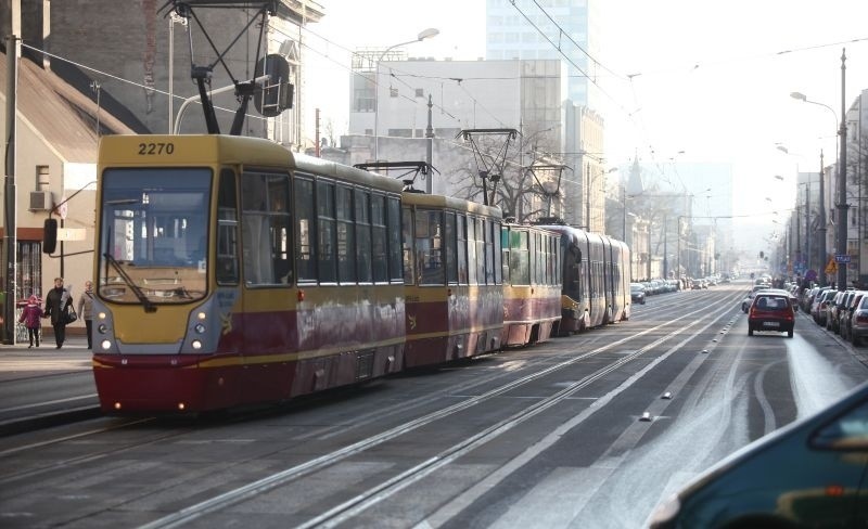 Wypadek Piotrkowska. Dwie osoby nie żyją. Motorniczy był pijany! Posłuchaj, co mówił po wypadku