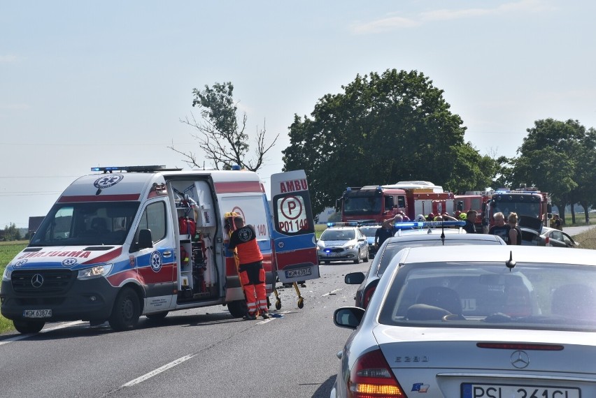 Poważny wypadek w Kocanowie, gmina Pobiedziska. Droga 194...