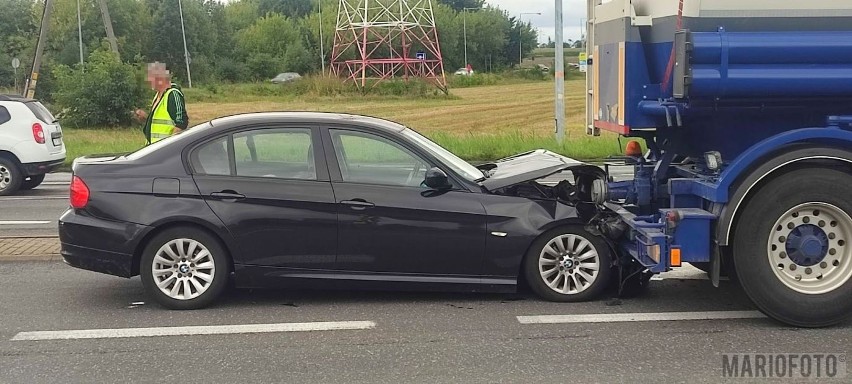 Wypadek na obwodnicy Opola. Cysterna zderzyła się z BMW.