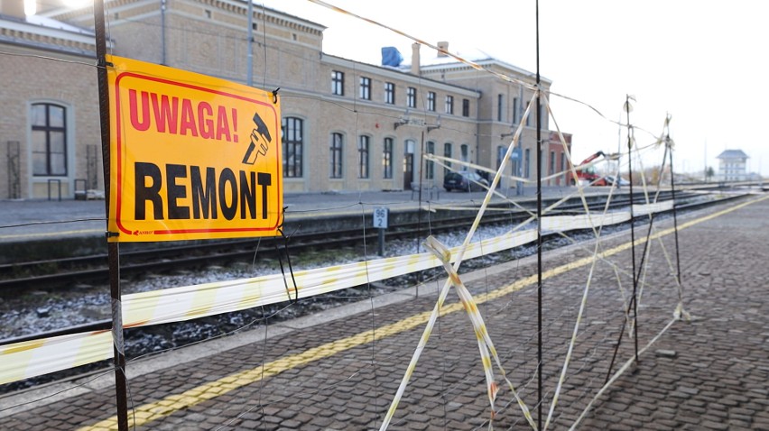 Remont dworca klolejowego w Chojnicach przeciąga się