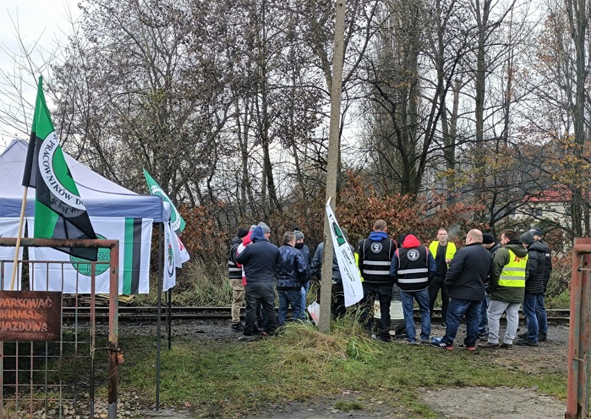 Górnicy z ZG Janina w Libiążu protestują w obawie i niepewną...