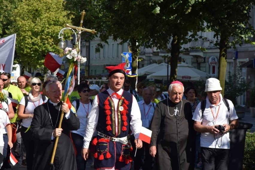 Pielgrzymka Krakowska dotarła na Jasną Górę [ZDJĘCIA]