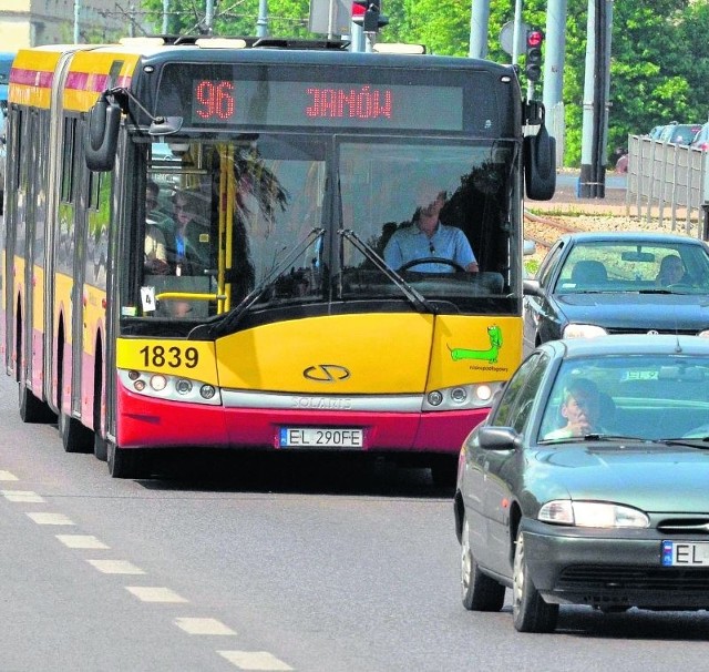 MPK ma teraz 436 autobusów, w tym 211 przegubowych.