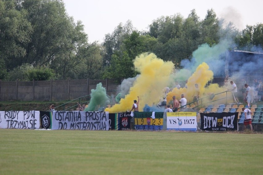 [WYNIKI NA ŻYWO] Liga okręgowa. Warka awansowała do IV ligi. Proch Pionki zagra w barażach o awans!