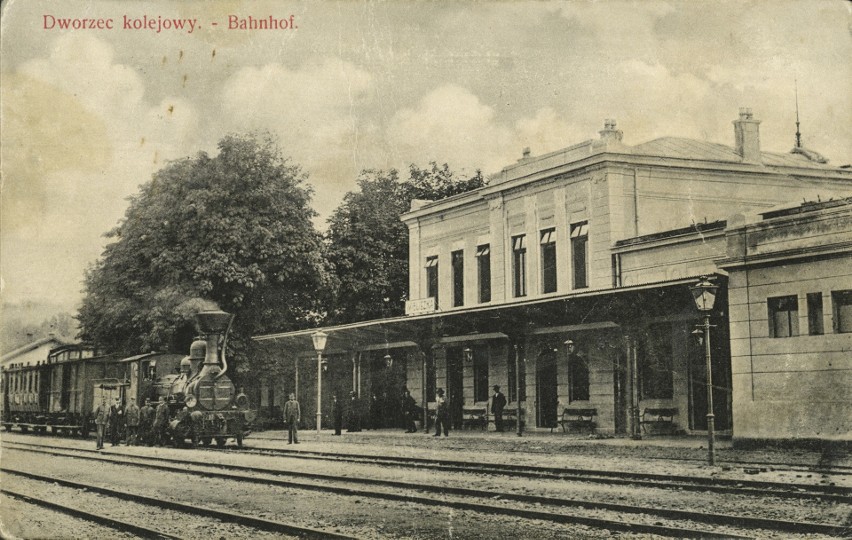 Dworzec kolejowy w Wieliczce (dzisiejsza ul. Dembowskiego)...