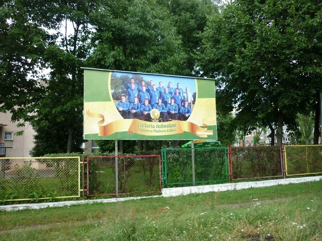 Victoria na billboardzie przy ul. Monte Cassino