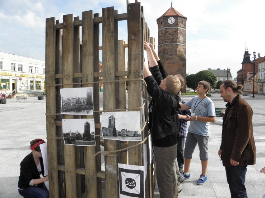 ŻNIN. "Nepomucen project" - happening na Placu Wolności