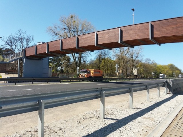 W Nekli gotowa jest już kładka dla pieszych nad DK 92. Z kolei w Ujściu zakończył się remont mostu nad Gwdą. W planach jest rozbudowa DK 25, 83 i 92.Przejdź do następnego zdjęcia ----->