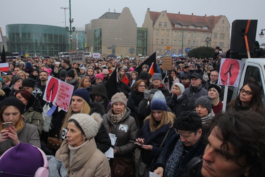 23 marca w Poznaniu odbył się Czarny Piątek, czyli kolejna...