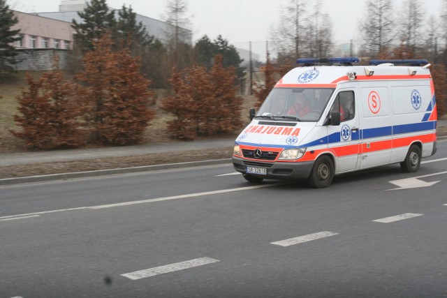 Wypadek w Rzuchowie: Czołowe zderzenie skody ze skuterem