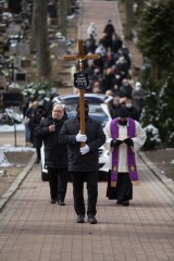 Pożegnanie doktora Henryka Klimczuka na Starym Cmentarzu w Słupsku