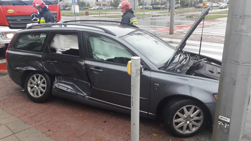 Wypadek na skrzyżowaniu Żeromskiego i Pułaskiego w...