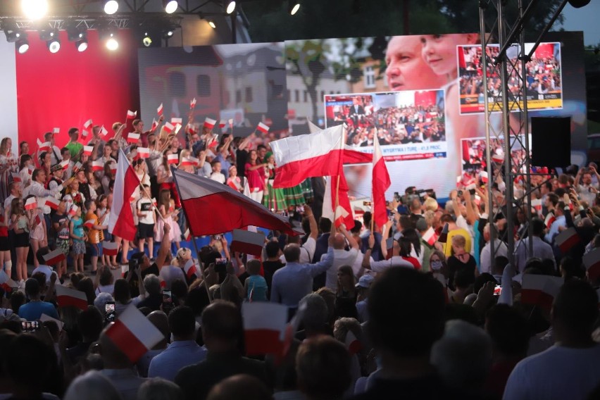 Są już oficjalne wyniki wyborów prezydenckich PKW. Na...