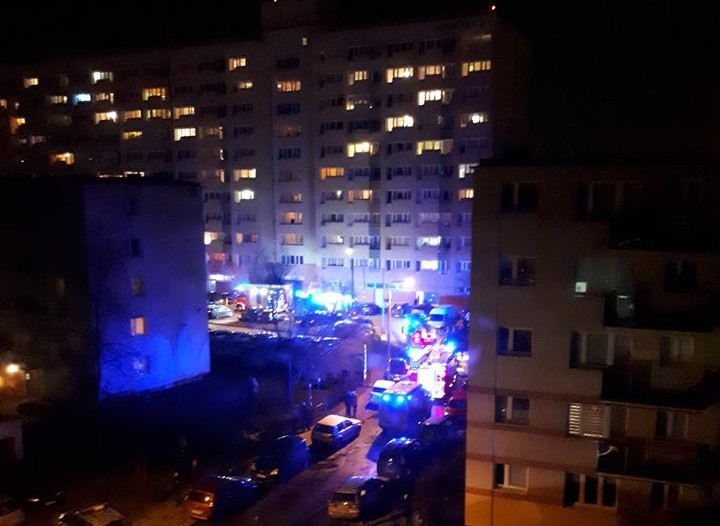Pożar w Bydgoszczy: paliło się w mieszkaniu w wieżowcu na Błoniu