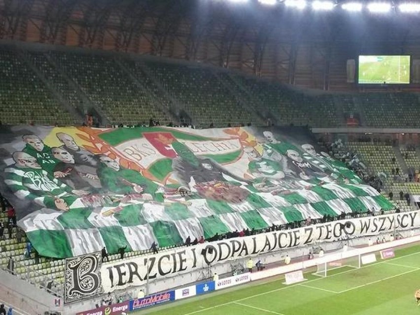 1. miejsce - "Bierzcie i odpalajcie z tego wszyscy" (Lechia...