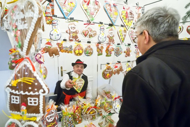 Bożonarodzeniowy jarmark w OstromeckuBożonarodzeniowy jarmark w Ostromecku