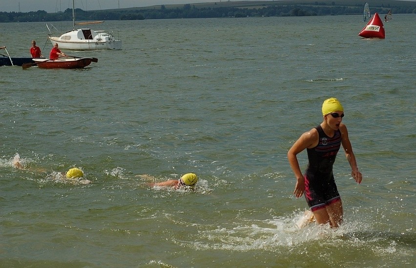 Najlepsi młodzi triathloniści rywalizowali w ten weekend w Mietkowie (ZDJĘCIA)